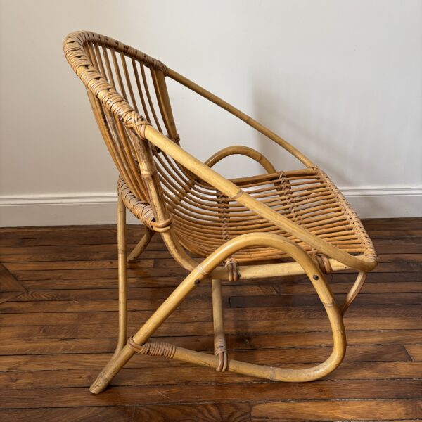 Fauteuil coquille en rotin vintage – Image 5