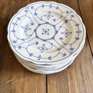 Assiettes à dessert aux motifs scandinaves
